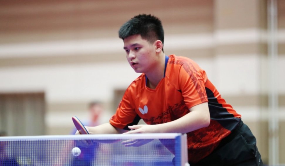 皮球稳稳飞 皮球稳稳飞